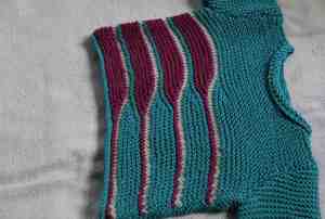 Pembroke knit baby sweater sideways cu